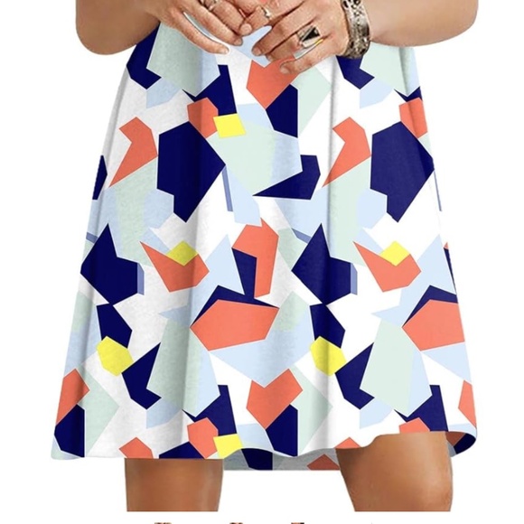 Short Sleeve Sundress with Pockets - Picture 6 of 6